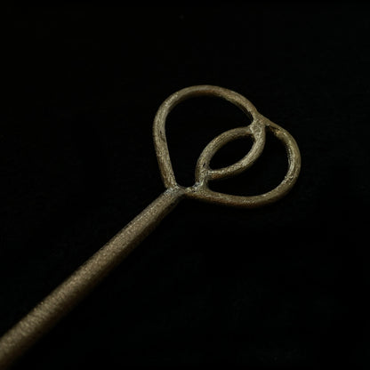 Hair Stick "Heartknot"